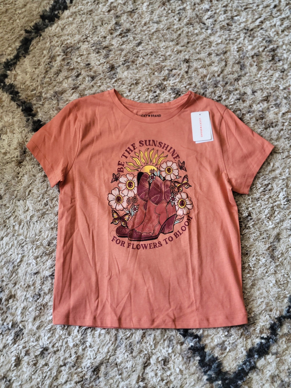 Luvky Brand Graphic Tee "Be The Sunshine" - Coral